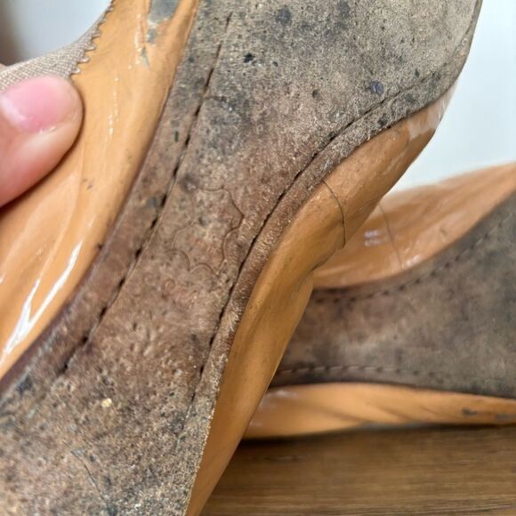 Tory Burch Tan Nude Caroline Patent Leather Ballet Flats - Picture 8 of 9